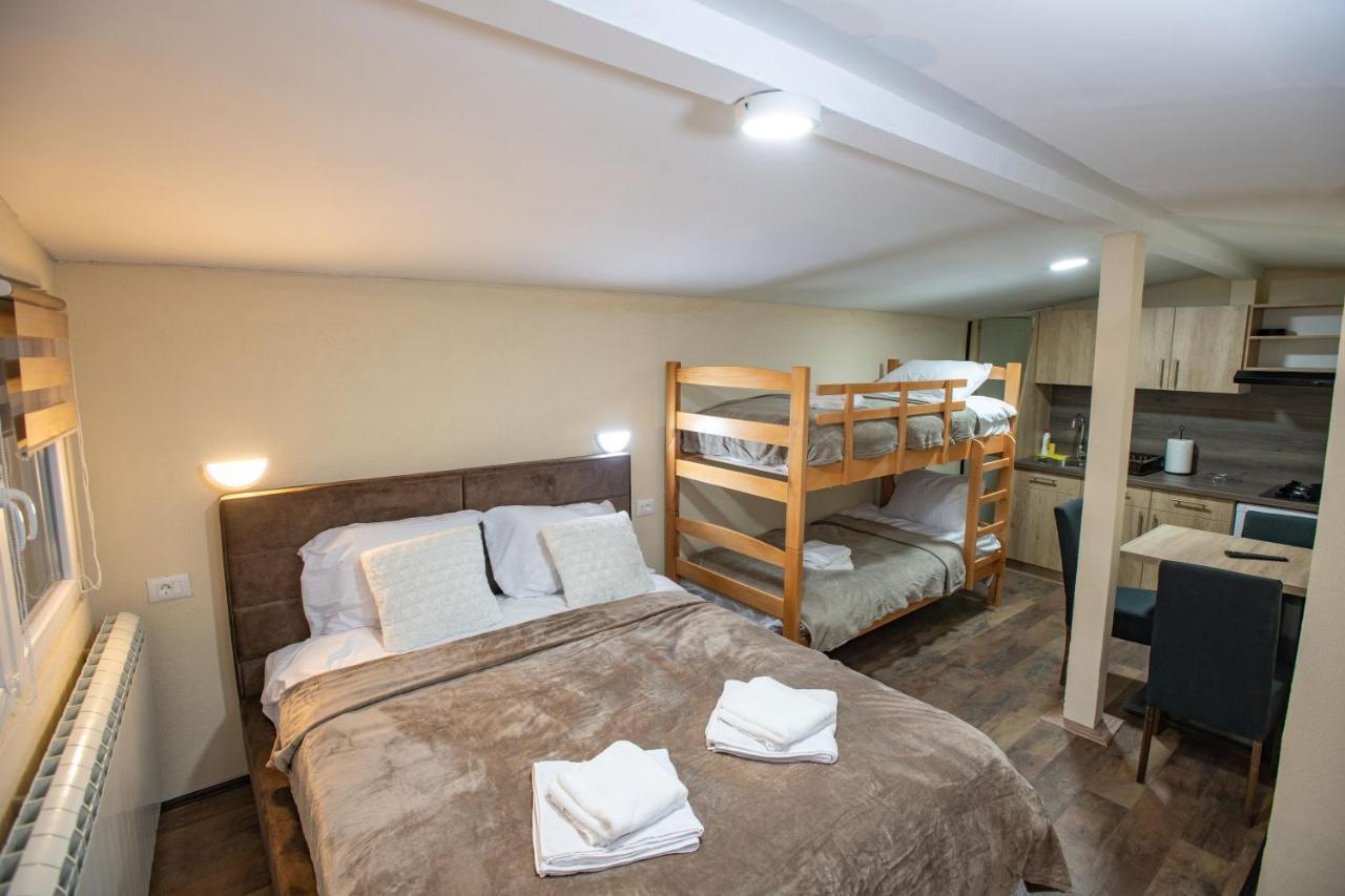 Apartmani Sp Jovanovic Crni Vrh Exteriér fotografie